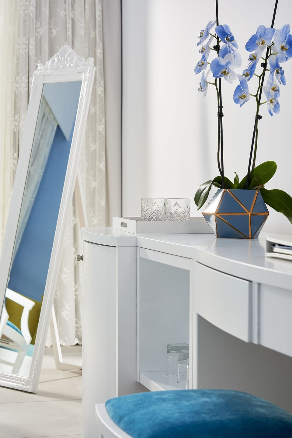 Deluxe Double Room, Garden View | Minibar, in-room safe, iron/ironing board, free cribs/infant beds