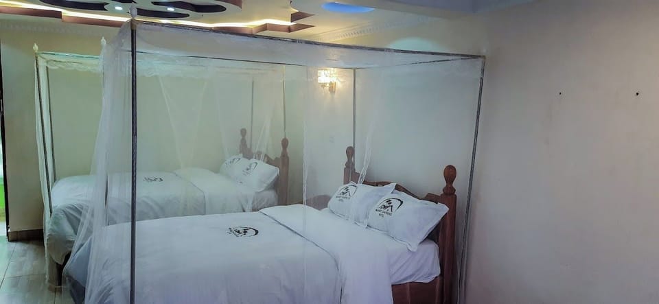 Deluxe Twin Room, Garden View | Free WiFi, bed sheets