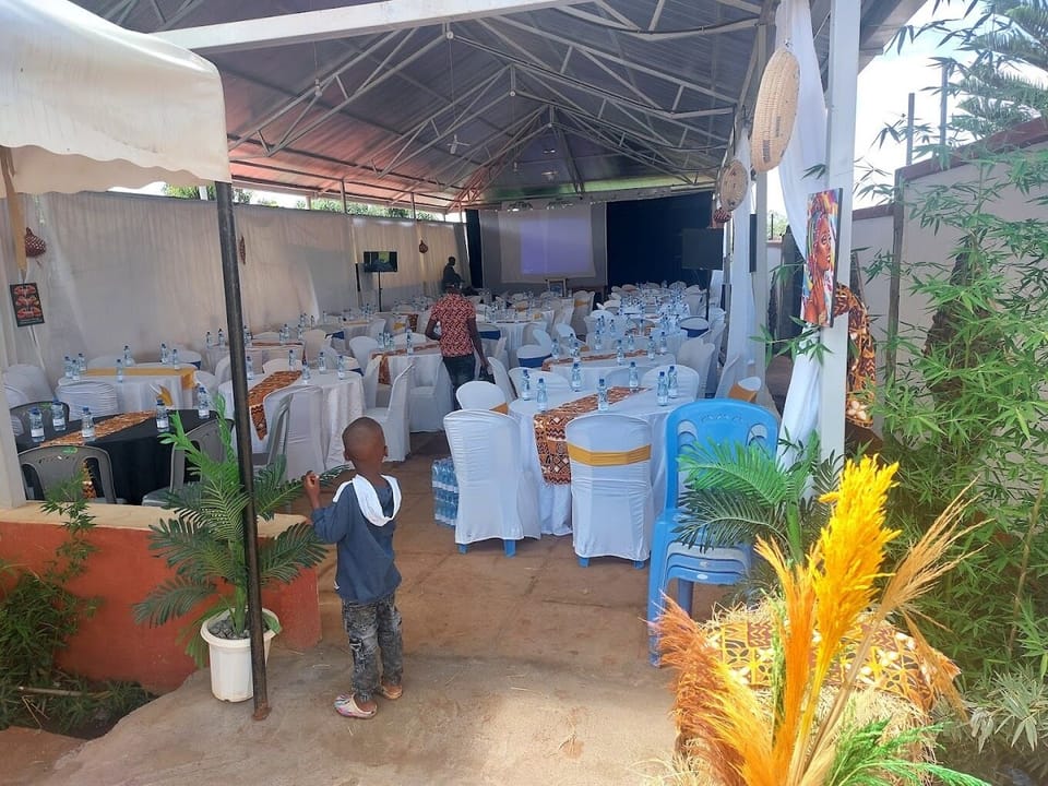 Maanet Gardens Kutus Hotel in Kenya