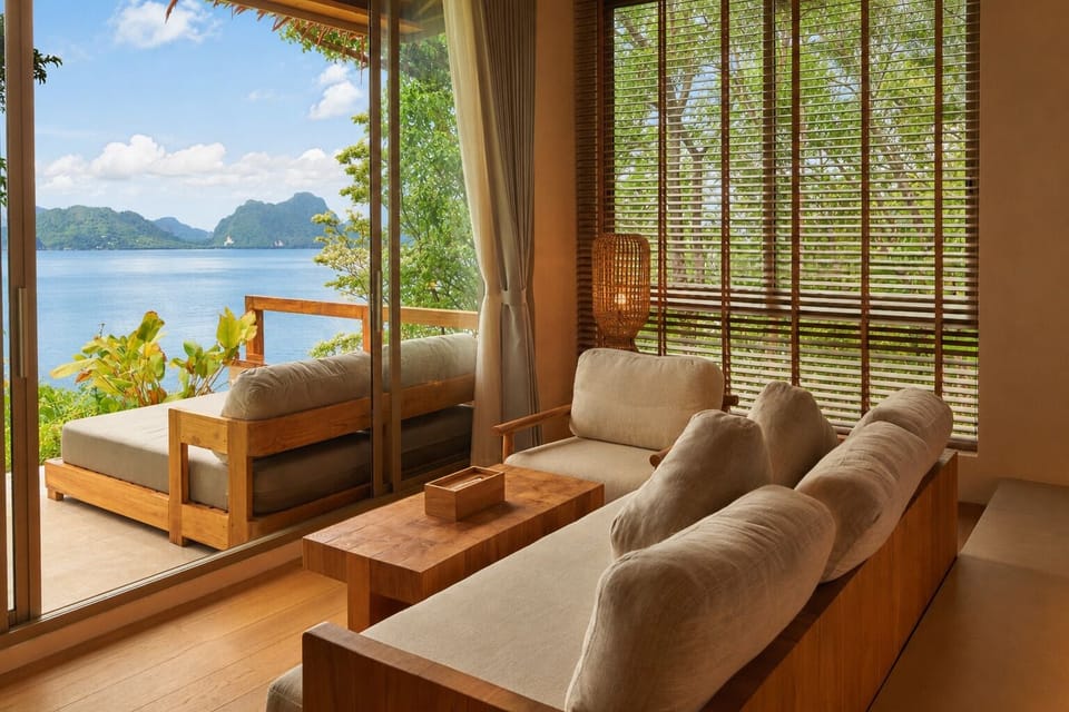 Ocean Front Pool Villa | Premium bedding, in-room safe, laptop workspace, free WiFi