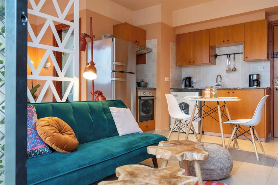 Apartment, 1 Double Bed, Kitchen, City View | Interior