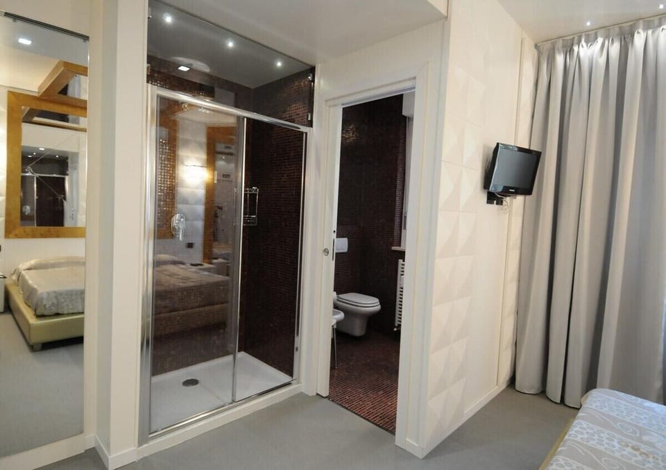 Room | Free WiFi
