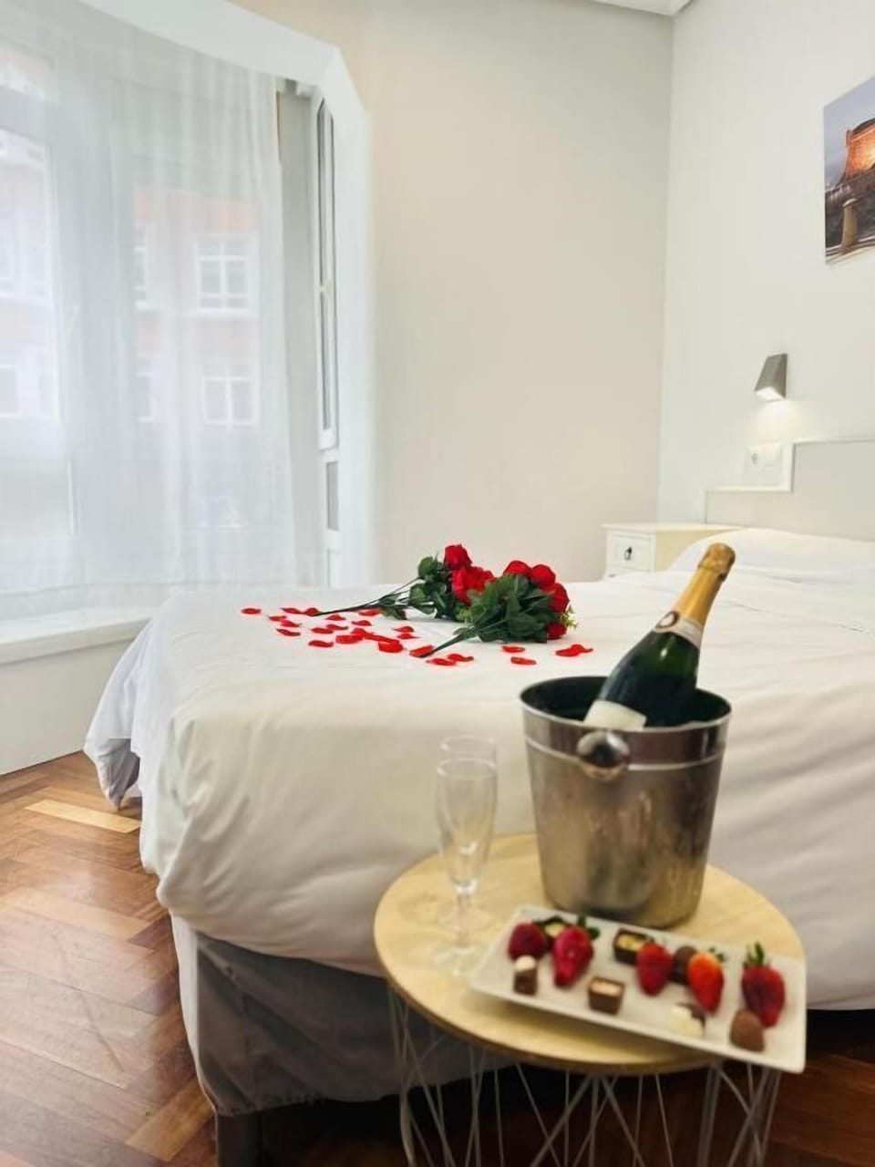 Double Room, City View | Desk, free WiFi