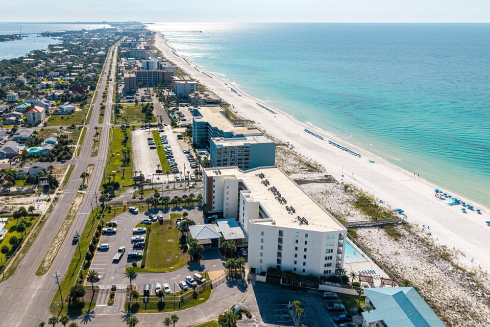 Condo, 4 Bedrooms | Aerial view