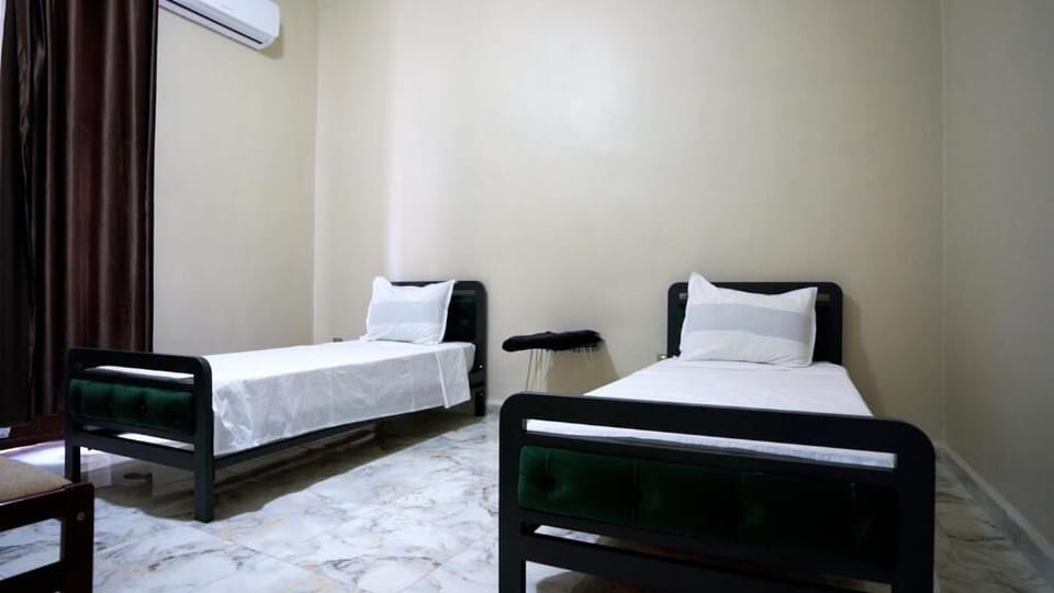 Premium bedding, WiFi (free), bed sheets