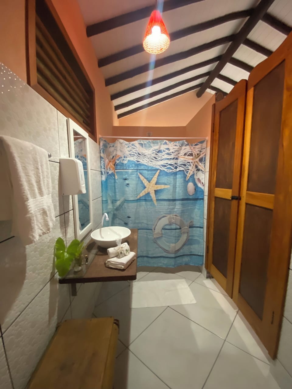 Family Double or Twin Room, Garden View | Bathroom | Towels, soap, toilet paper