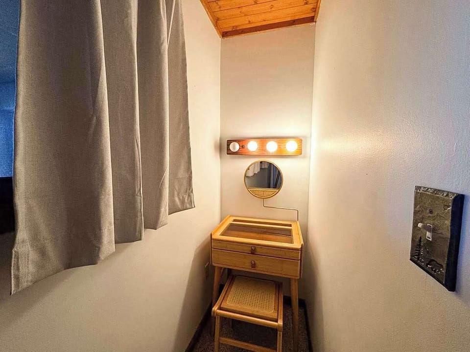 Cabin, Multiple Beds, Patio (Bouchard Shores) | Interior