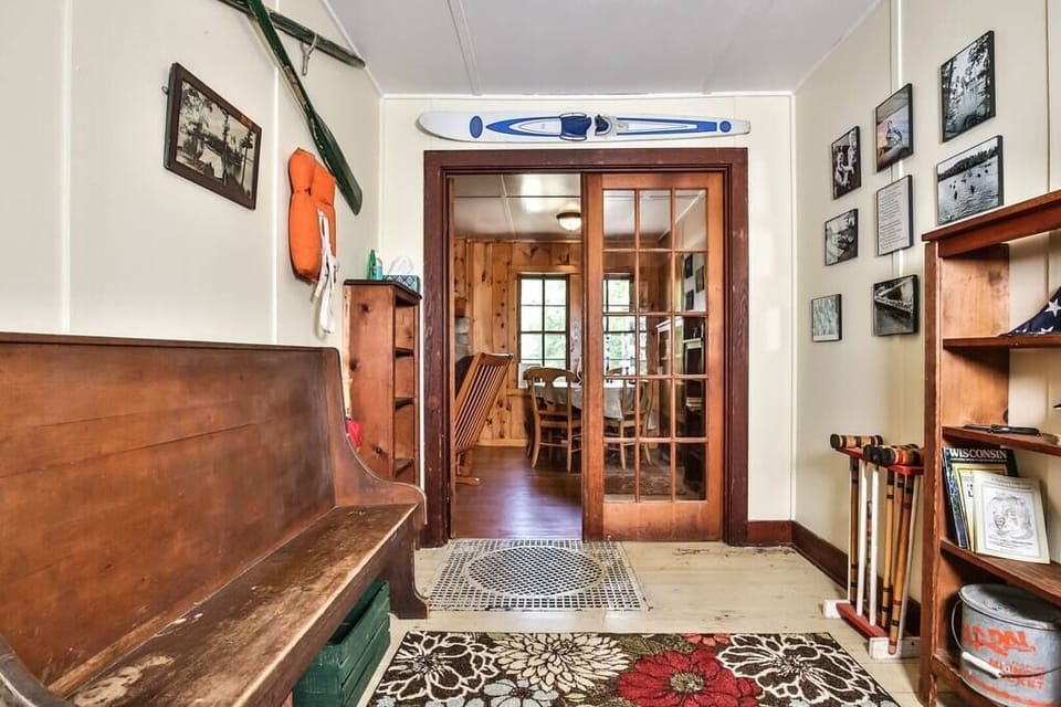 House, Multiple Beds, Fireplace (Hearthwood Beach HS) | Interior