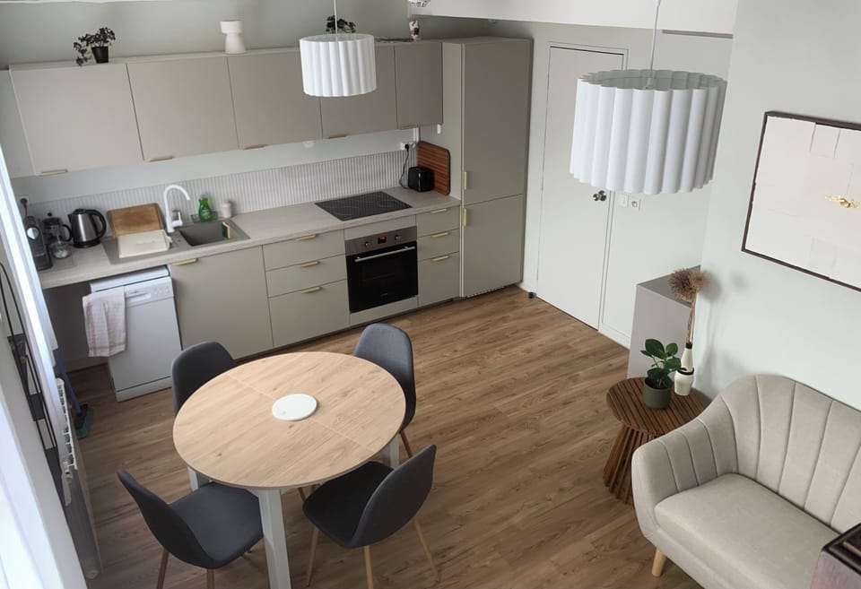 Living area | Flat-screen TV