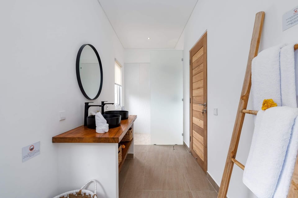 Basic Villa | Interior