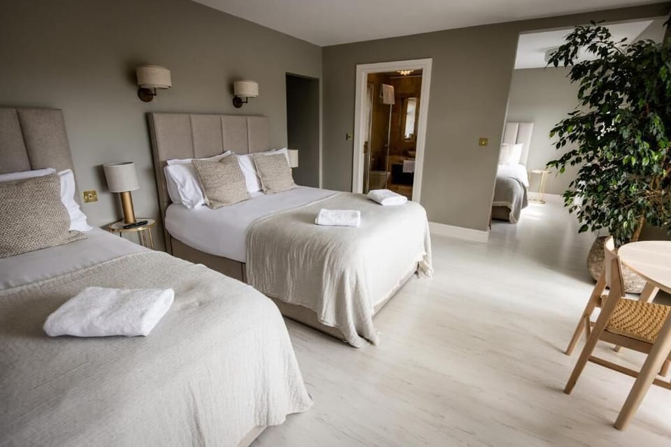 Deluxe Room, Hill View | Blackout drapes, soundproofing, iron/ironing board, free WiFi