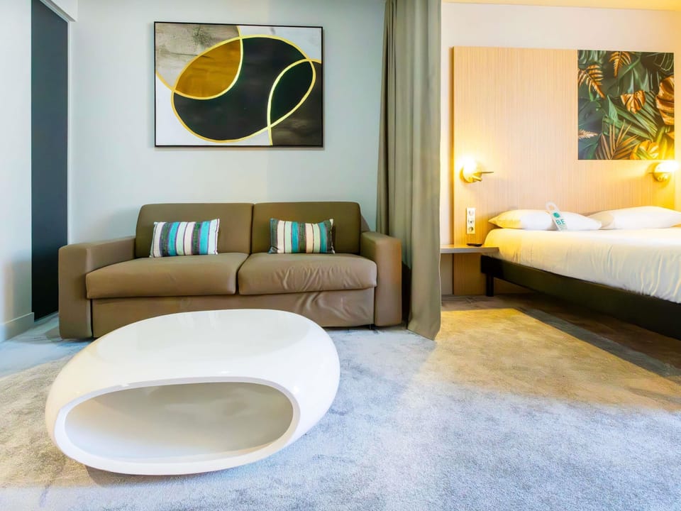 Superior Room, 1 Double Bed with Sofa bed | Soundproofing