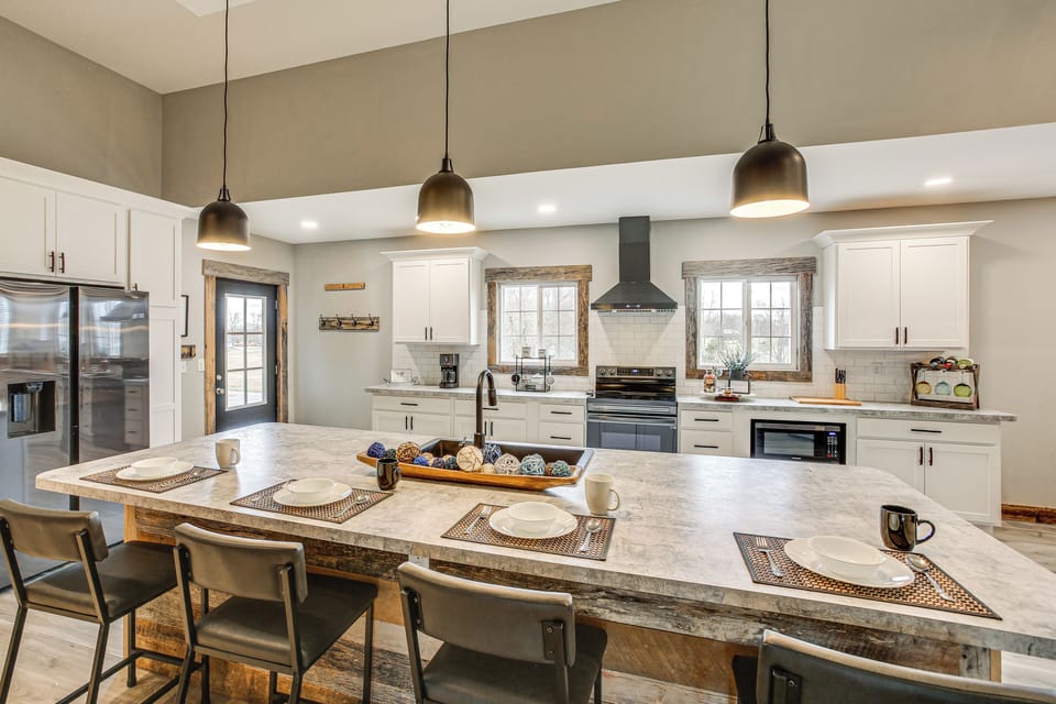 House (4 Bedrooms) | Interior