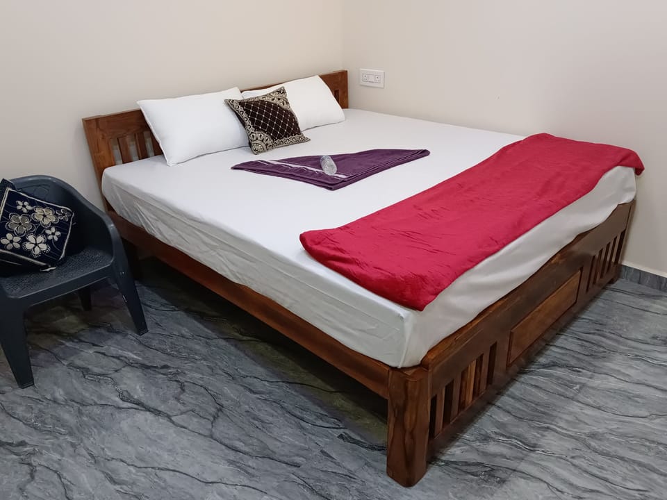 Deluxe Single Room | Free WiFi