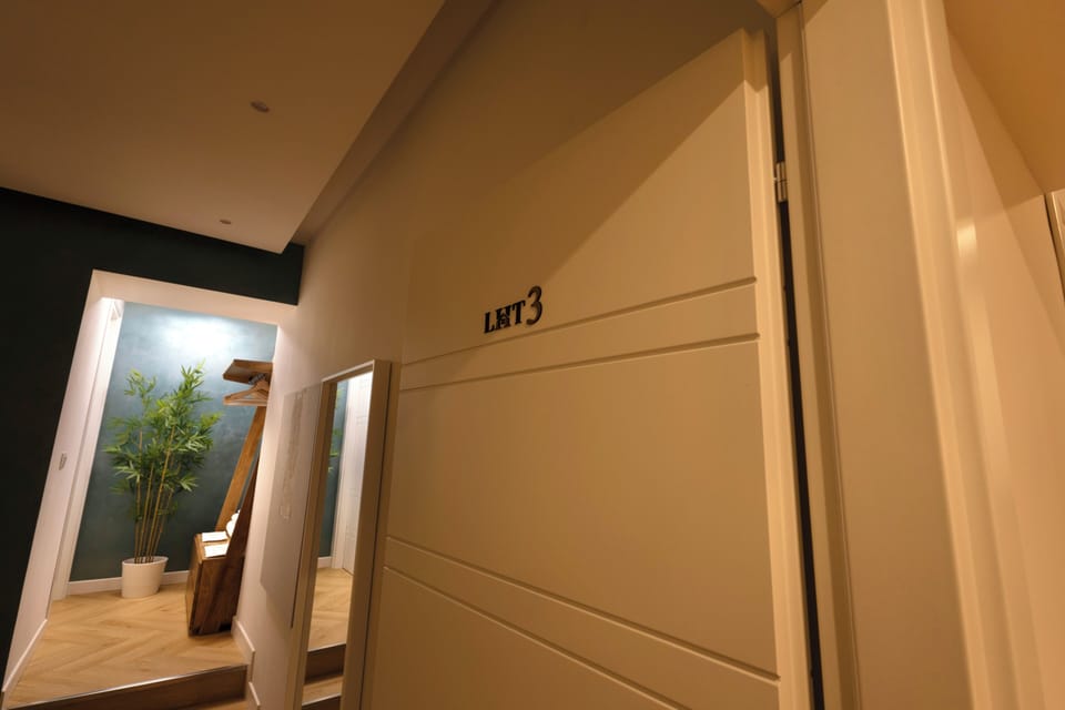 Deluxe Double Room, Private Bathroom | Desk, laptop workspace, blackout drapes, WiFi (free)