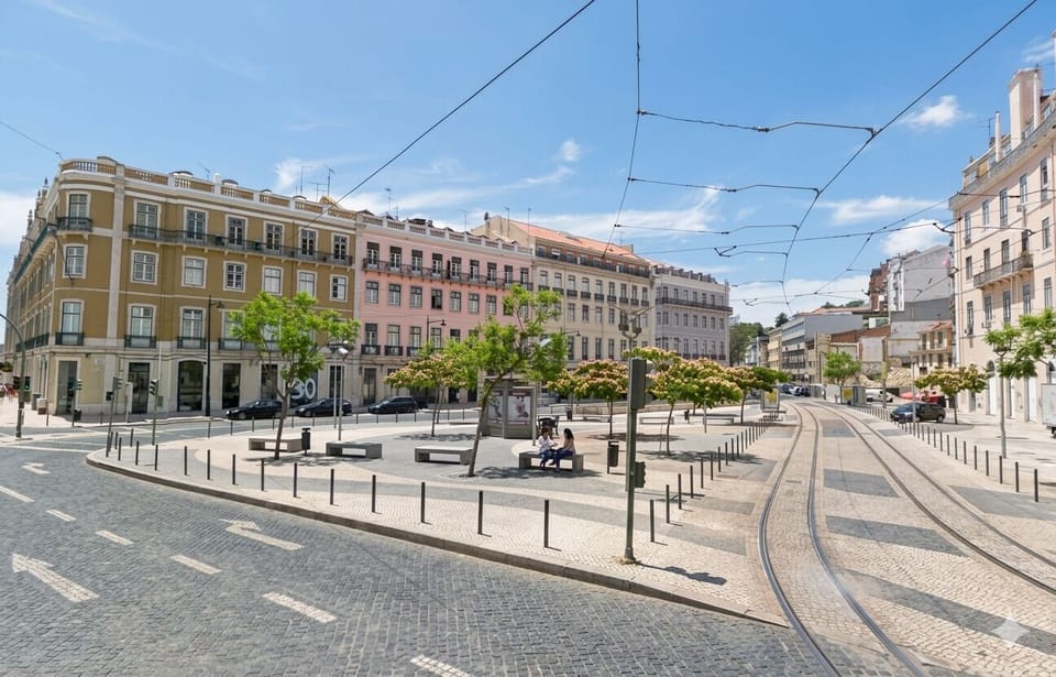 Lisbon Check-In Guesthouse Bed and Breakfast in Lisbon