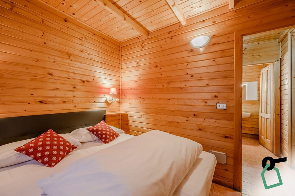 Chalet | Free WiFi, bed sheets