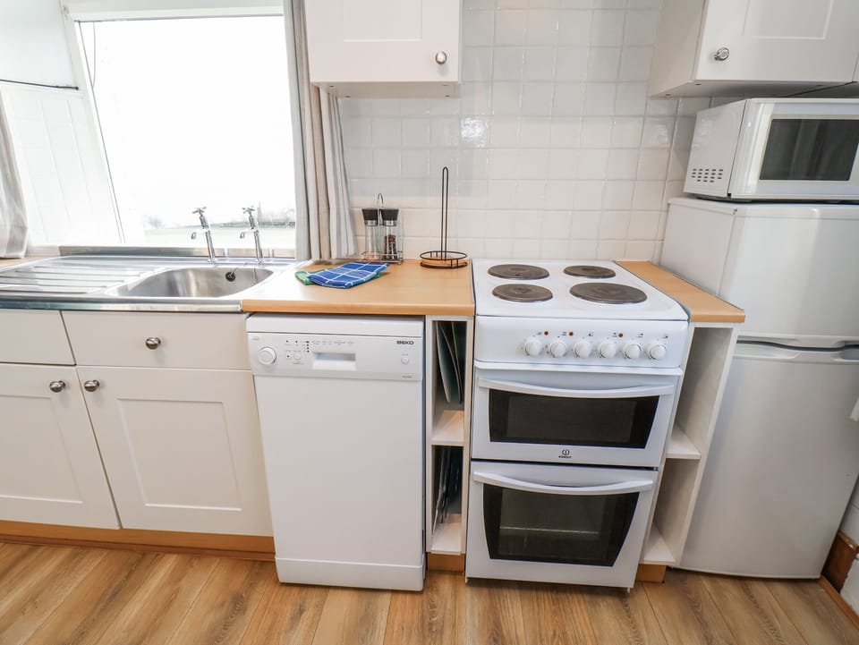 Fridge, microwave, dishwasher, toaster