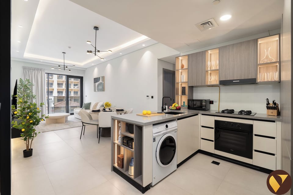 Luxury Apartment, Balcony, City View | Private kitchen | Full-size fridge, microwave, oven, stovetop