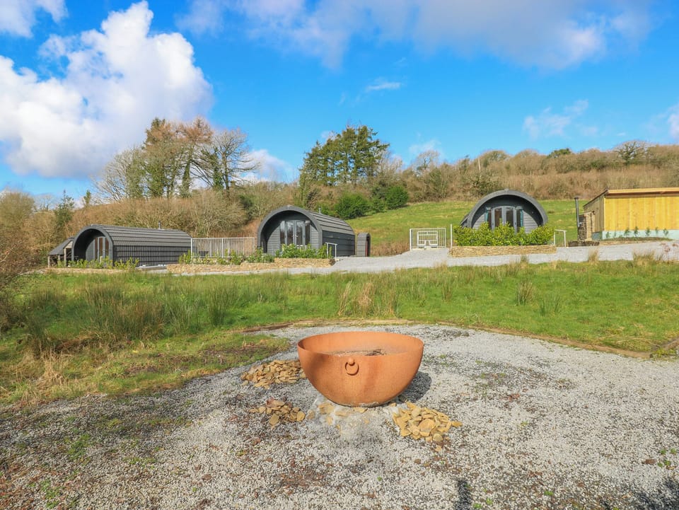 Cottage | Property grounds