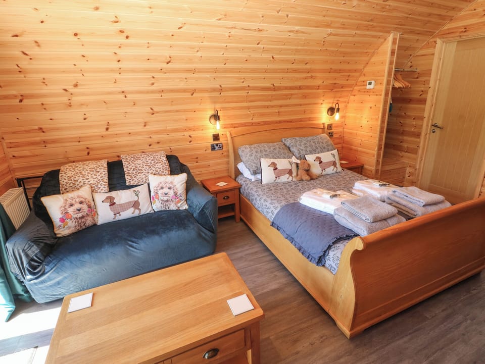 Cottage | Interior