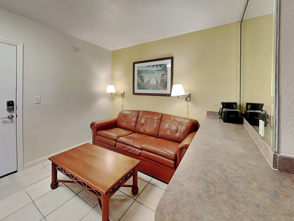 Condo (1 Bedroom) | Property amenity