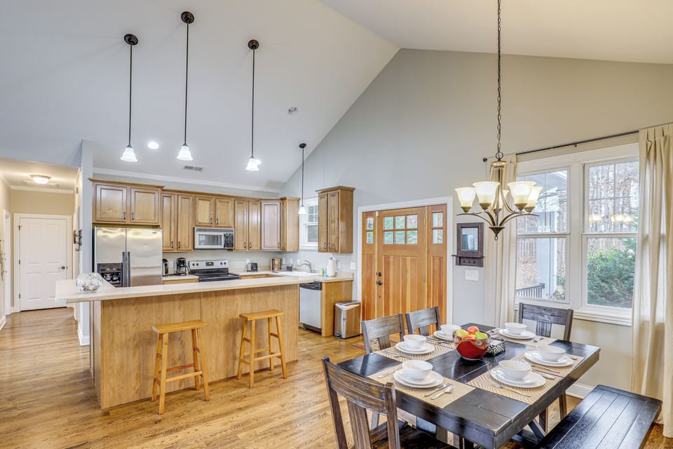House (4 Bedrooms) | Interior