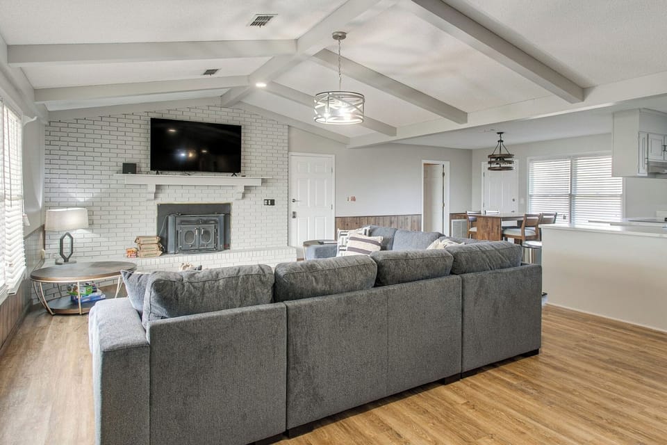 House (3 Bedrooms) | Interior