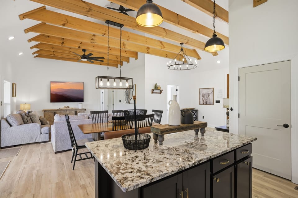 Cabin, 3 Bedrooms | Interior
