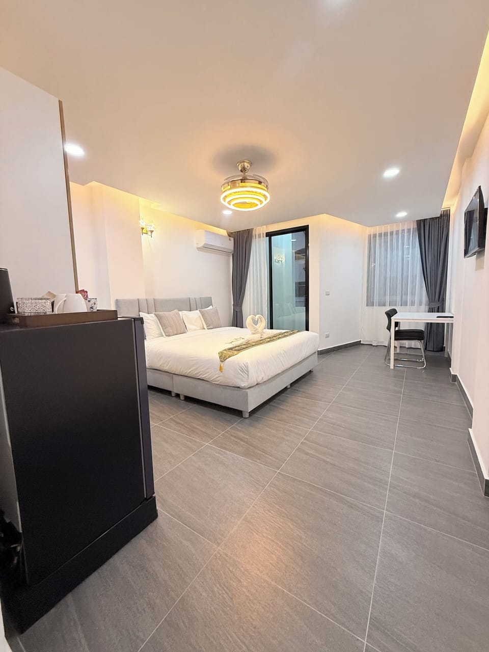 Grand Double Room | Premium bedding, desk, laptop workspace, free WiFi