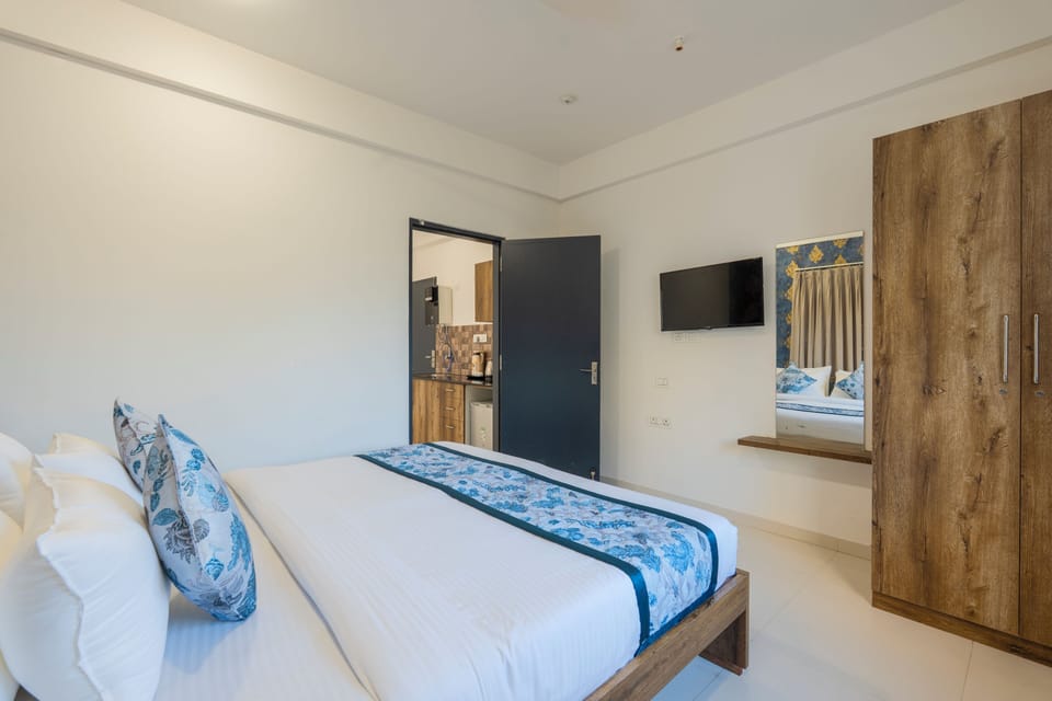 Deluxe Double Room | Desk, free WiFi