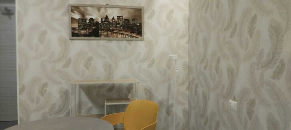 Standard Room, 1 Twin Bed, Kitchenette | In-room safe, blackout drapes, free WiFi