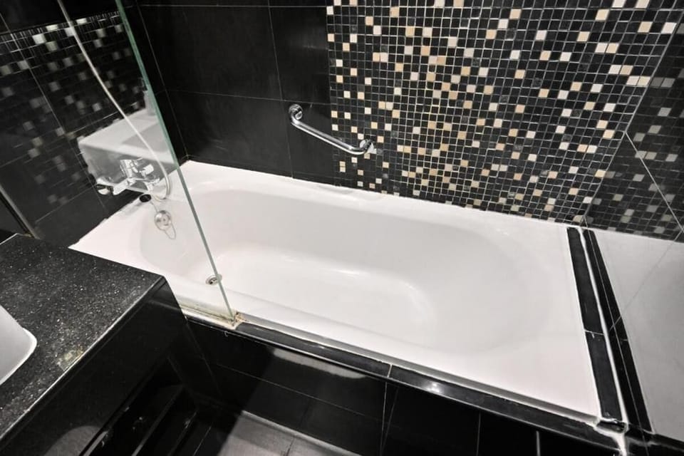 Apartment, City View | Bathroom