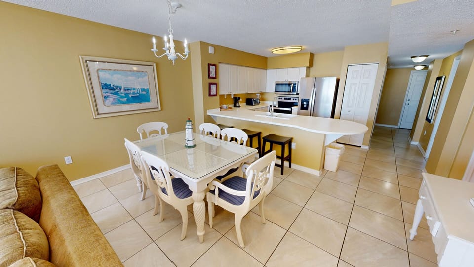 Condo, 3 Bedrooms | Dining