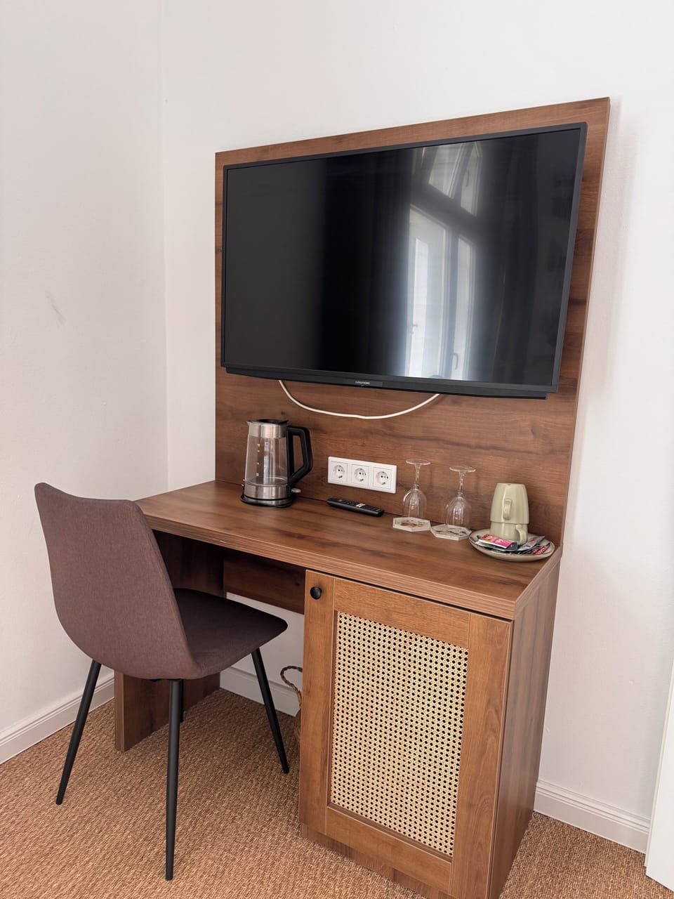 Single Room | Desk, WiFi (free)