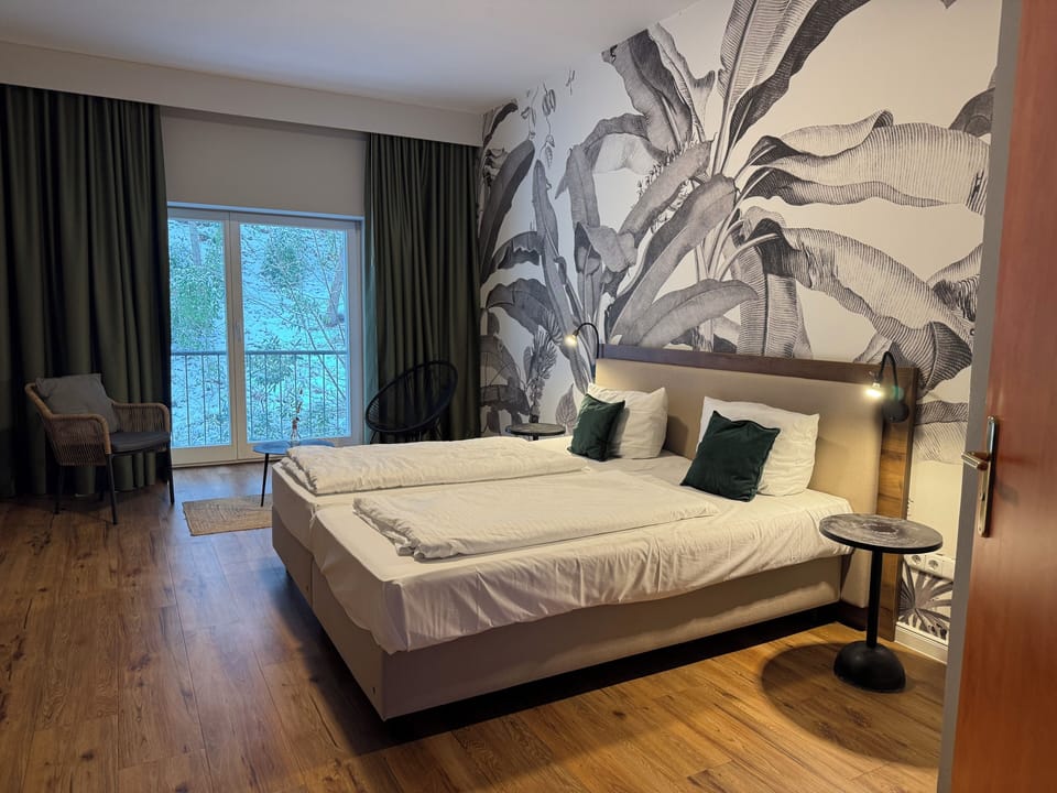 Double Room Single Use | Desk, WiFi (free)