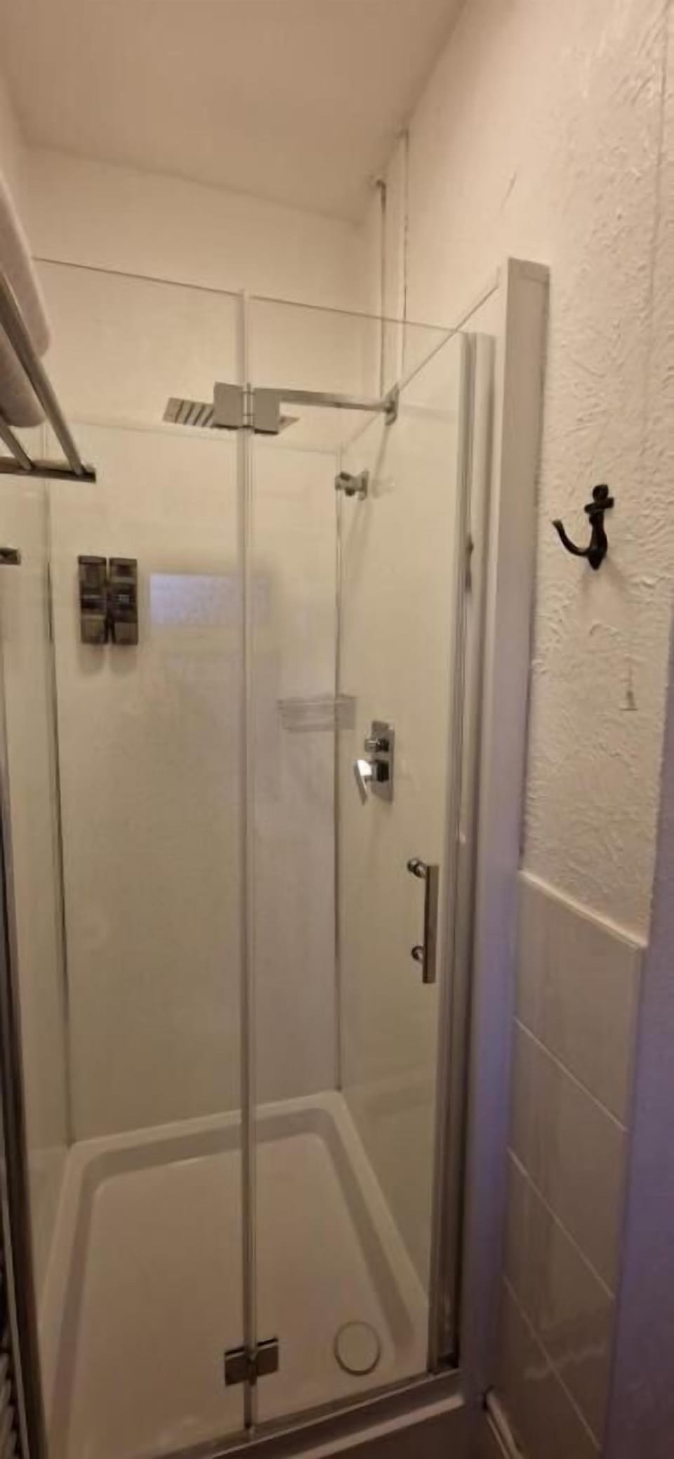 Standard Twin Room, Mountain View | Bathroom