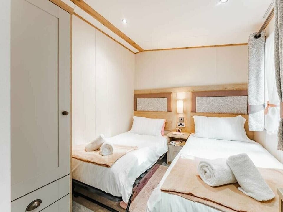 2 bedrooms, individually decorated, individually furnished, free WiFi