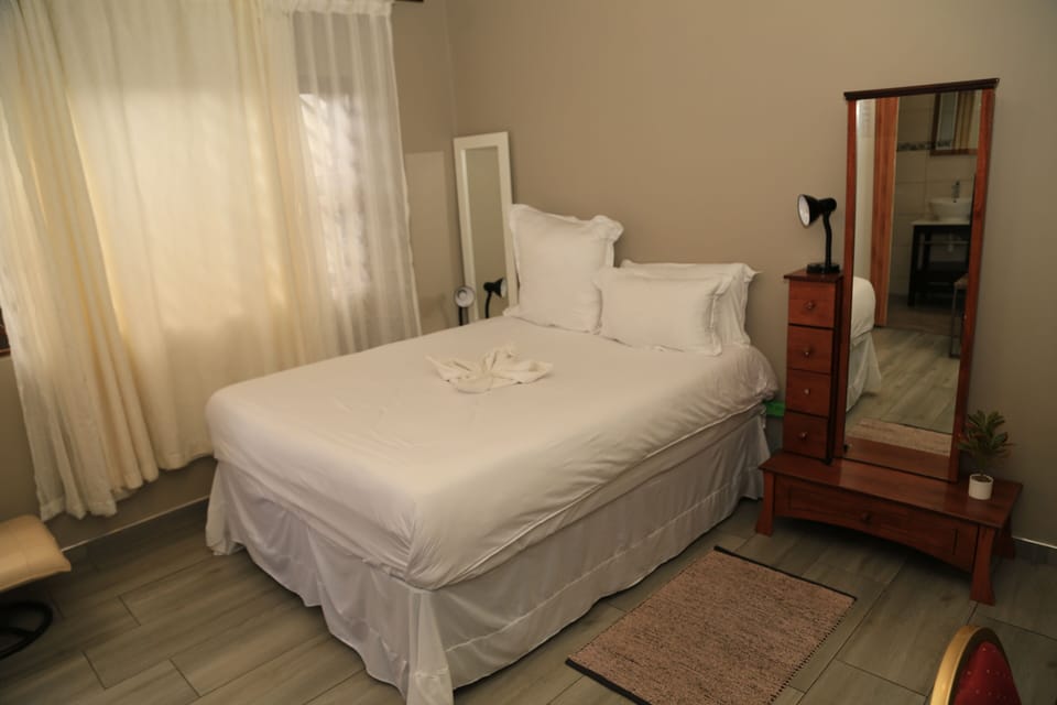 Double Room | Desk, WiFi (free)