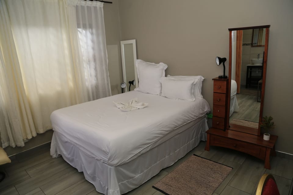 Double Room | Desk, WiFi (free)
