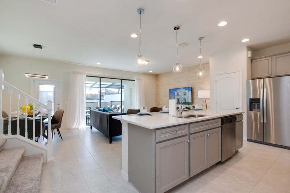 Townhome, 5 Bedrooms | Interior