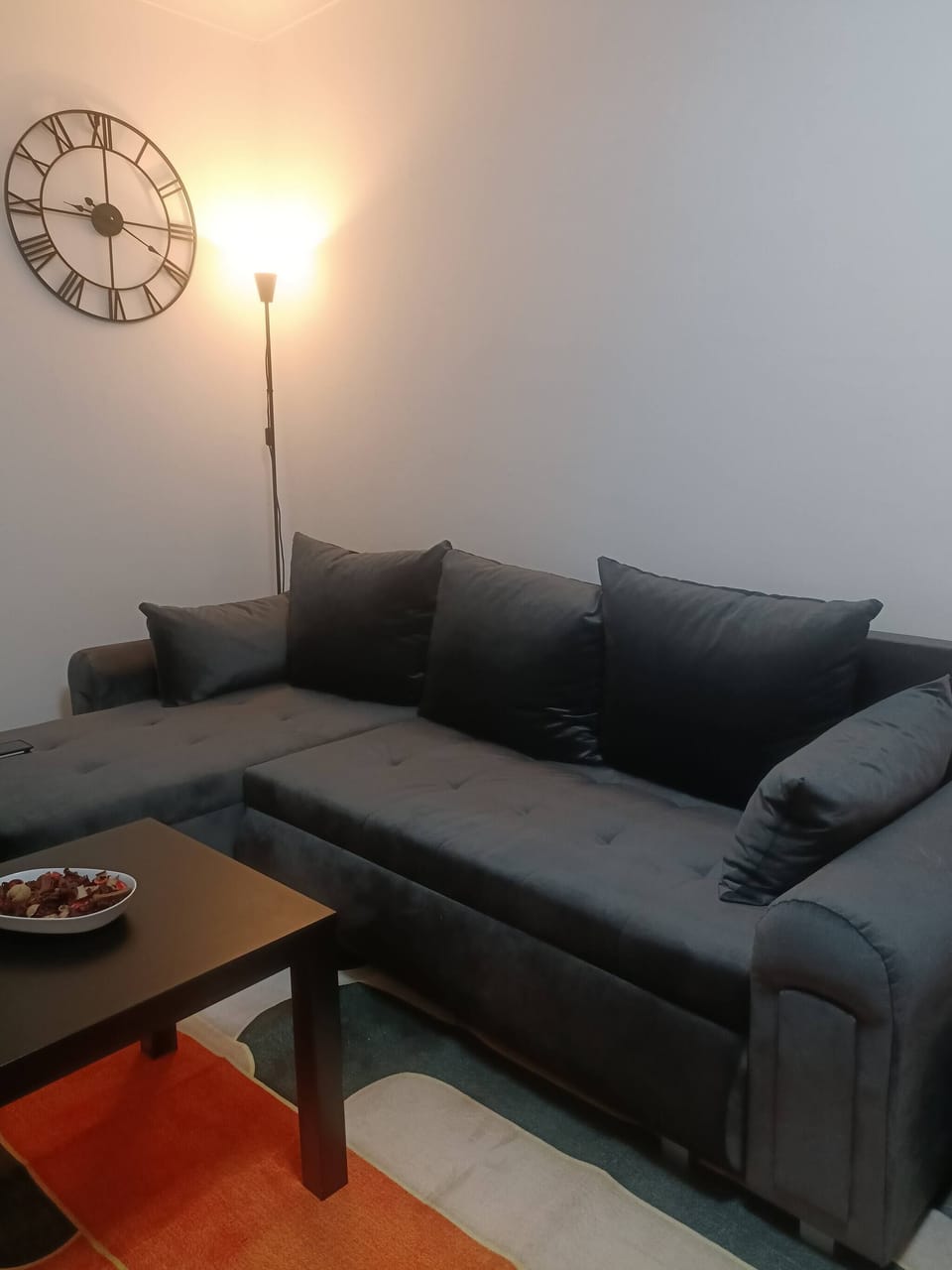 Apartment, 2 Bedrooms, City View | Living room