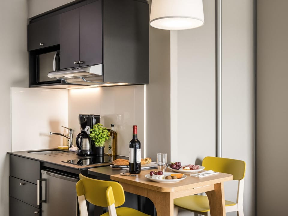 Private kitchenette