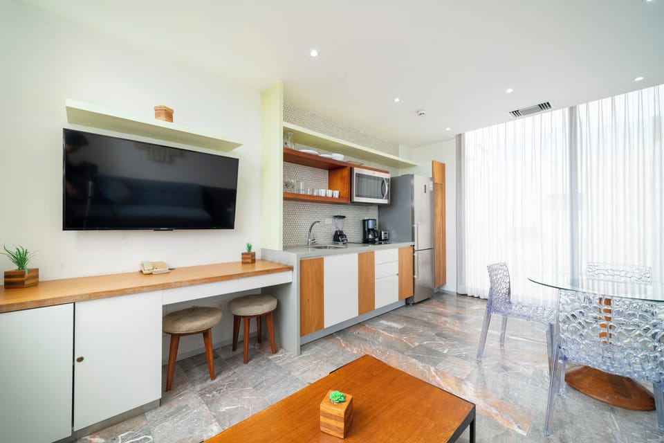 Deluxe Apartment, Balcony | Private kitchen