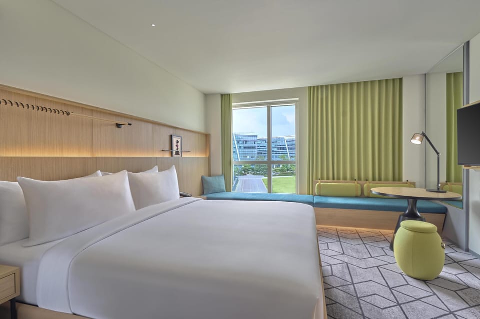 Premium bedding, minibar, in-room safe, desk