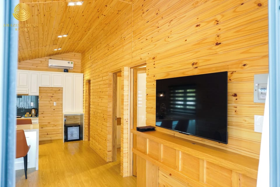 Family Bungalow, 2 Bedrooms, Lake View | Interior