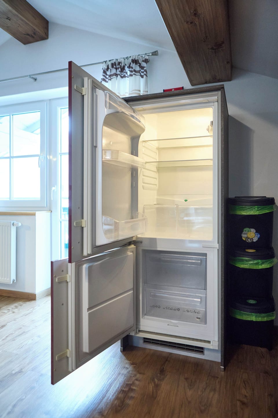 Comfort Apartment, 2 Bedrooms, Pets Allowed, Mountain View | Private kitchen | Coffee/tea maker, electric kettle, toaster