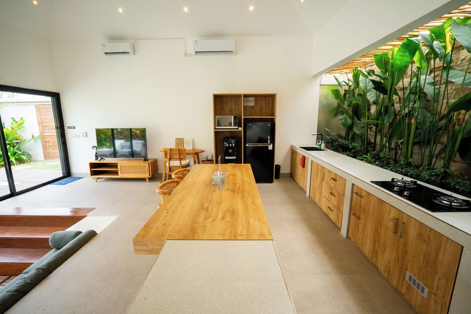 Design Villa, 2 Bedrooms, Private Pool | Dining room