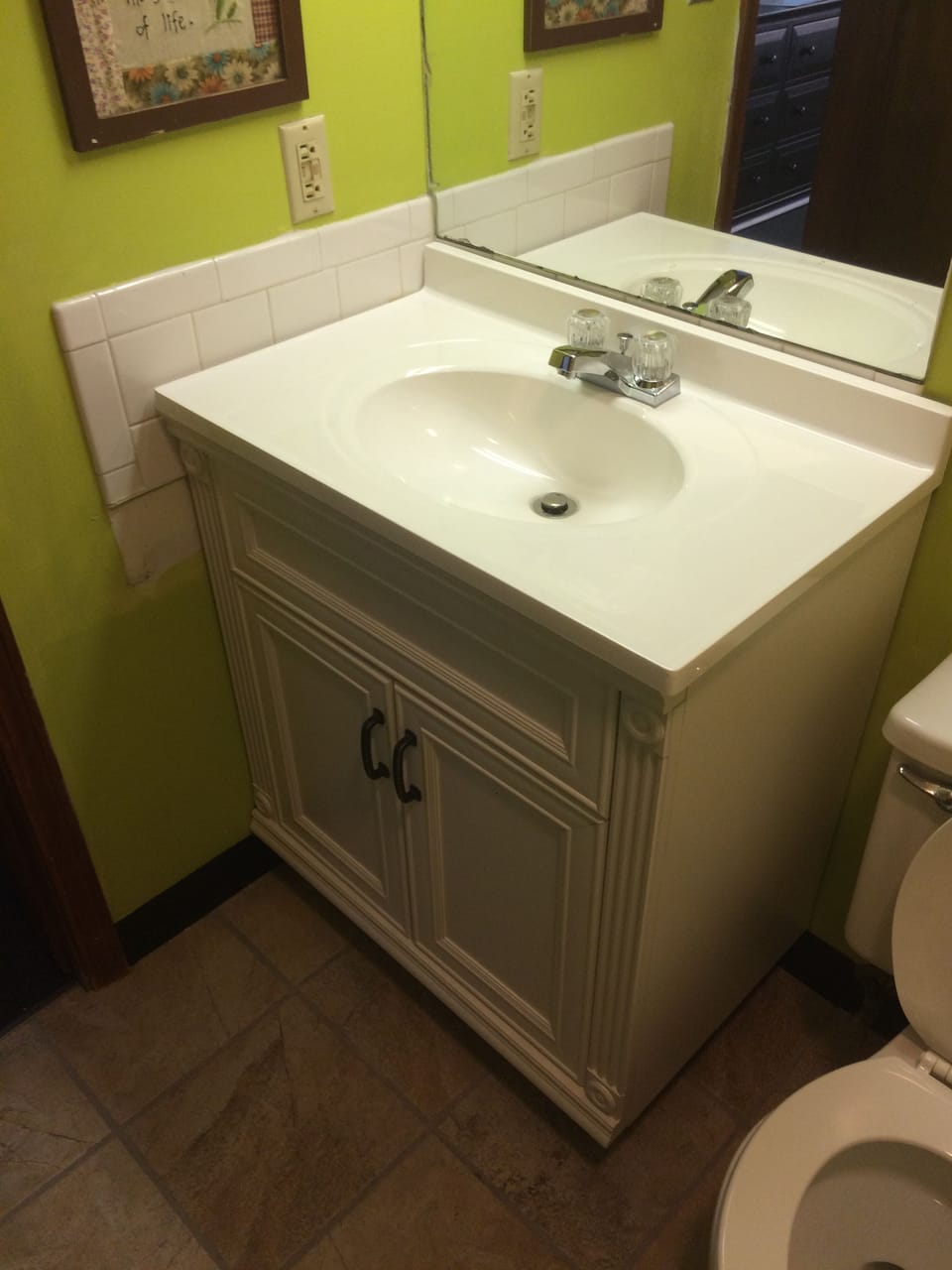 Deluxe Double | Bathroom sink