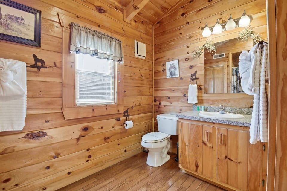 Timberwolf Cabin Cabin in Pigeon Forge